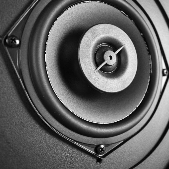 CM52-BGM-II-WH 5.25" In-Ceiling Speaker with Seamless Magnetic White Grille.